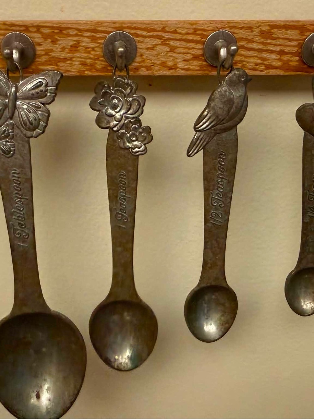 Decorative Floral & Bird Pewter Measuring Spoons - Set